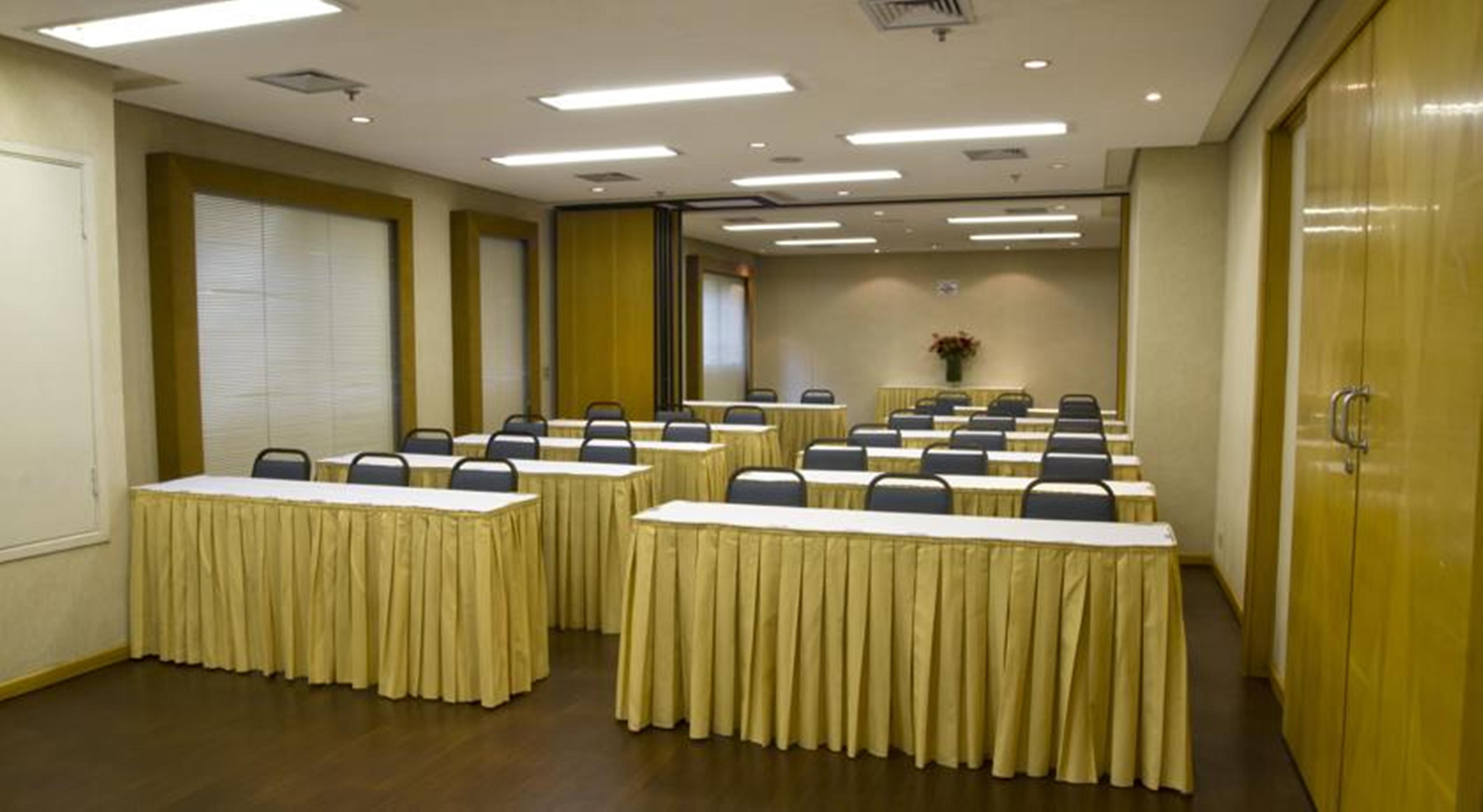 圣安东尼农场全美管理酒店 圣保罗 外观 照片